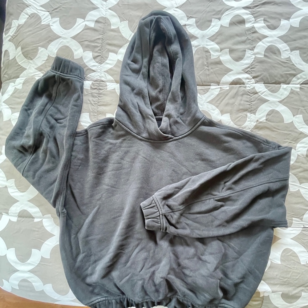 Lululemon Relaxed Cropped Hoodie